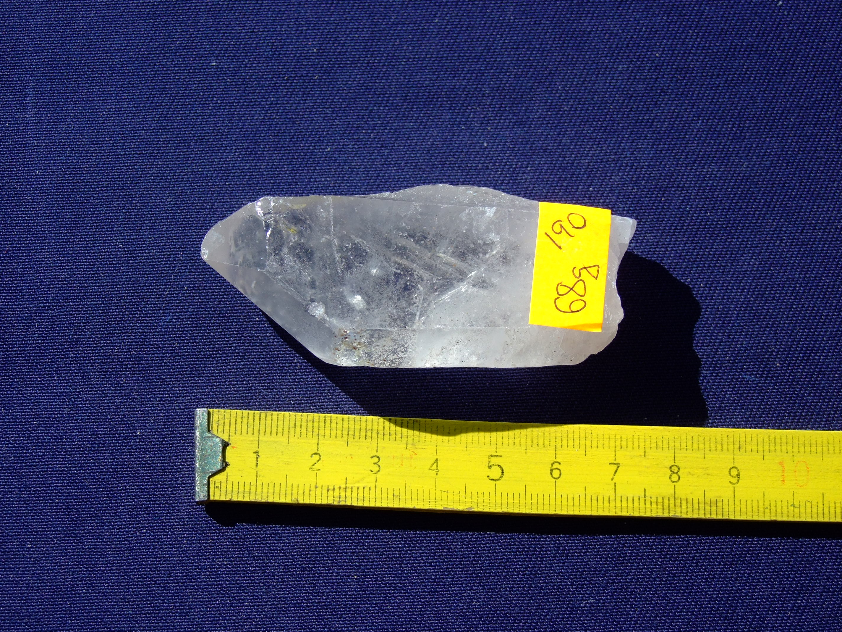 Krystal křišťálu 68g
