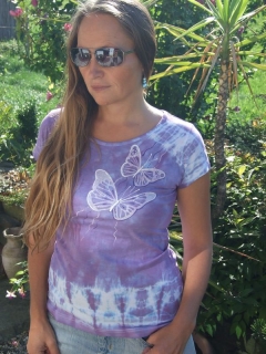 Motýlci - fialová batika