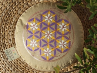 Květ života žluto-fialový meditační polštář
