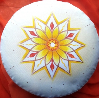 12-květ meditační polštář na bílé