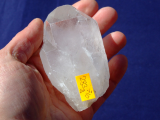 Krystal křišťálu 283g