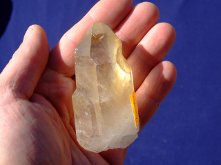 Krystal křišťálu 136g citrínový